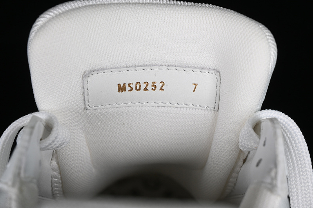 Louis Vuitton [TRAINER WHITE]-[WOMAN:35-39]-[MAN:40-45] - Image 6