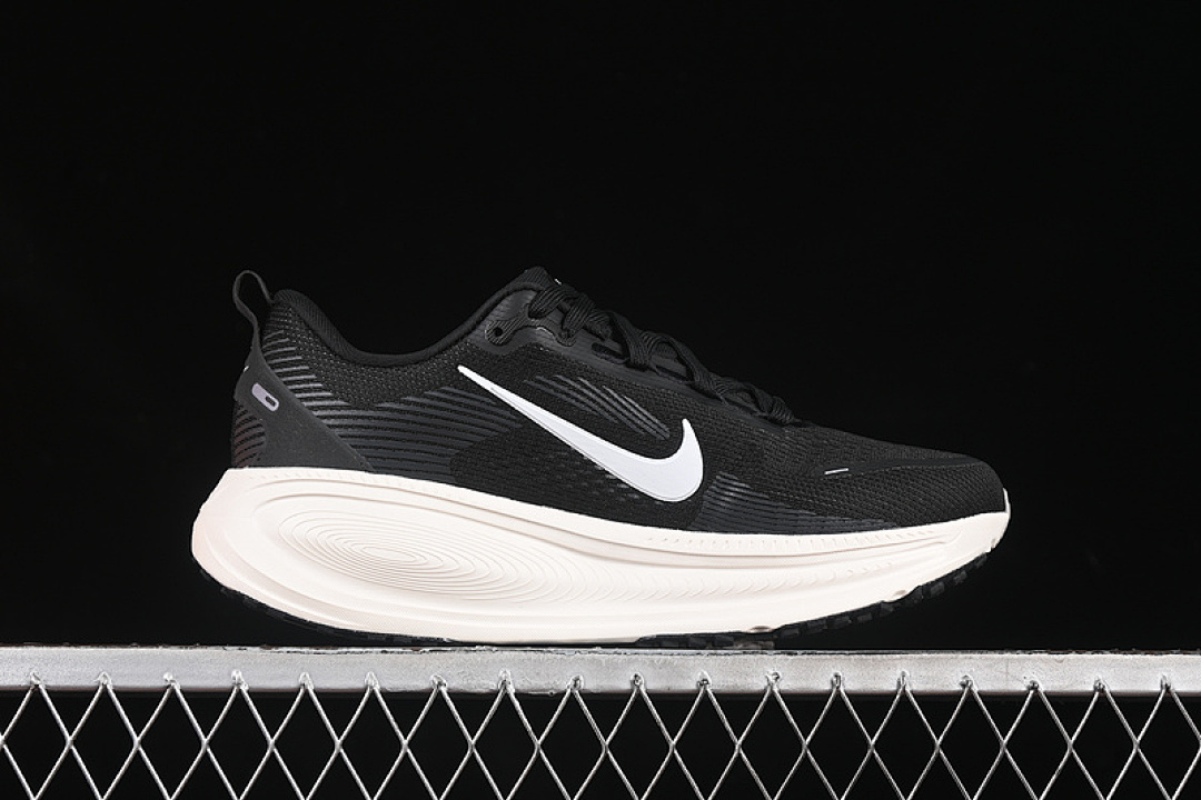 Nike [HM6803-007]-[AIR ZOOM VOMERO 18 WHITE/BLACK]-[WOMAN:36-39]-[MAN:40-46] - Image 16