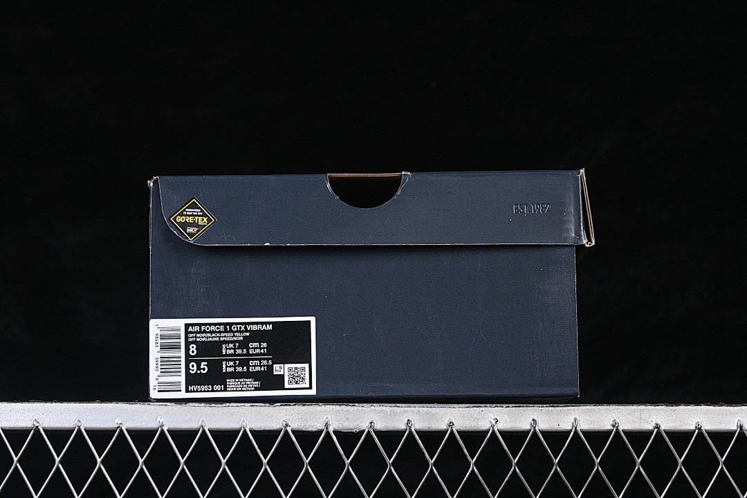 Nike [HV5953-001]-[AIR FORCE 1 LOW GORE-TEX VIBRAM OFF NOIR/BLACK/YELLOW]-[WOMAN:36-39]-[MAN:40-45] - Image 12