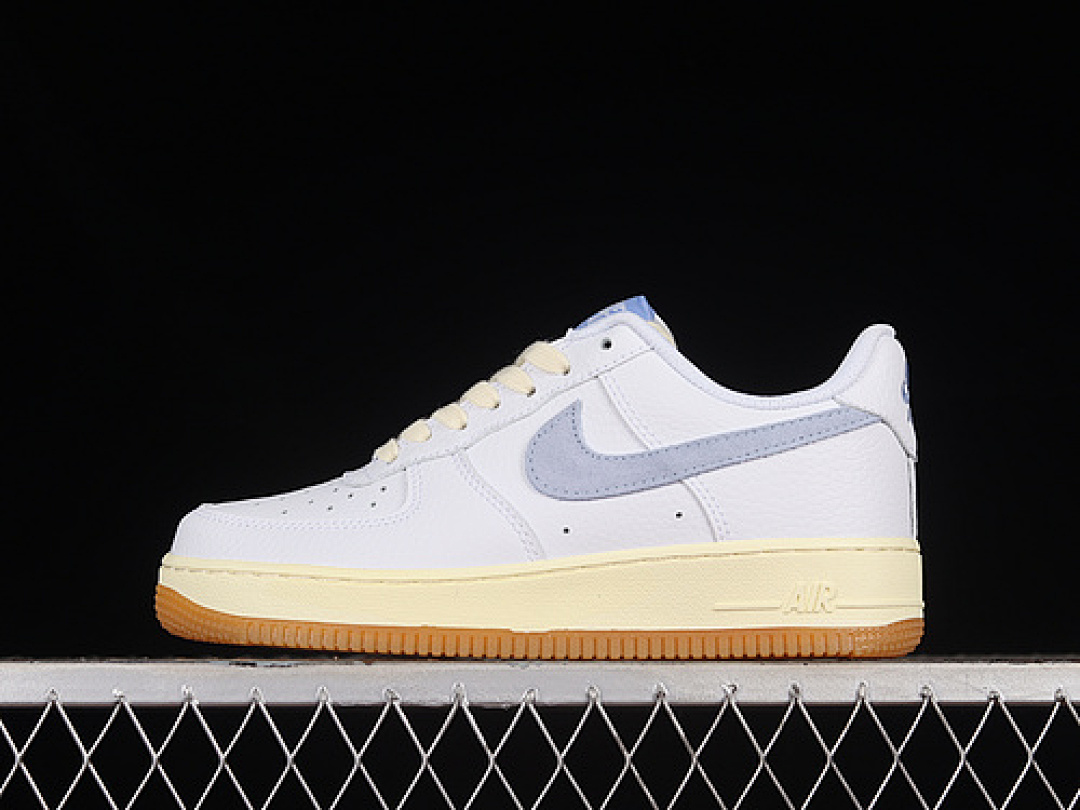 Nike [FD9867-100]-[AIR FORCE 1 07 WHITE/ALABASTER/COCONUT MILK/COBALT BLISS]-[UNISEX:36-45], photo 1