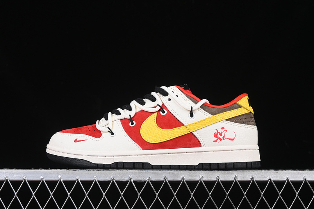 Unbranded [YX5066-265]-[SB DUNK LOW WHITE/RED/GREY/YELLOW/BLACK]-[WOMAN:36-39]-[MAN:40-45], photo 1