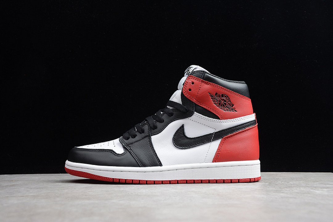 Jordan AIR Jordan 1 RETRO HIGH OG BLACK TOE WHITE/BLACK-GYM RED · 555088-125, photo 1