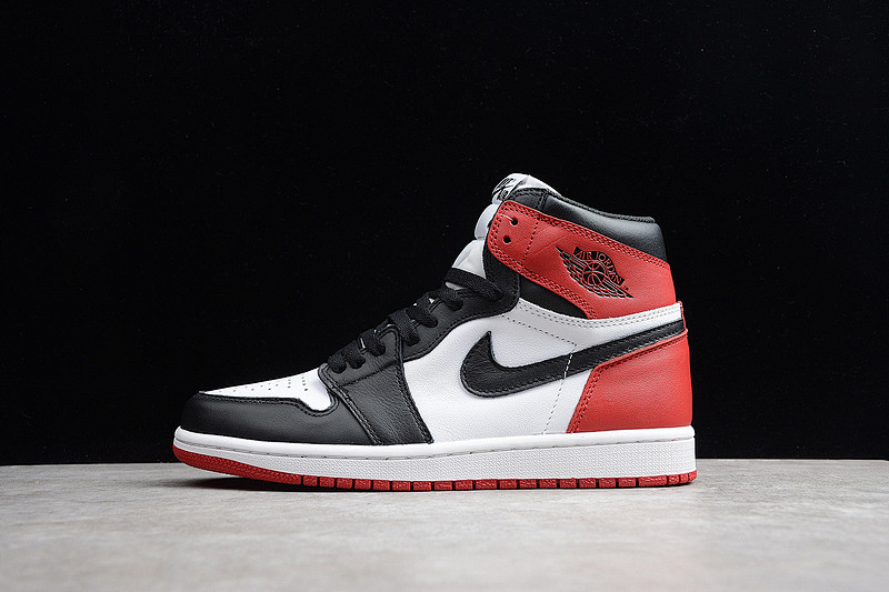 Jordan AIR Jordan 1 RETRO HIGH OG BLACK TOE WHITE/BLACK-GYM RED · 555088-125, photo 1
