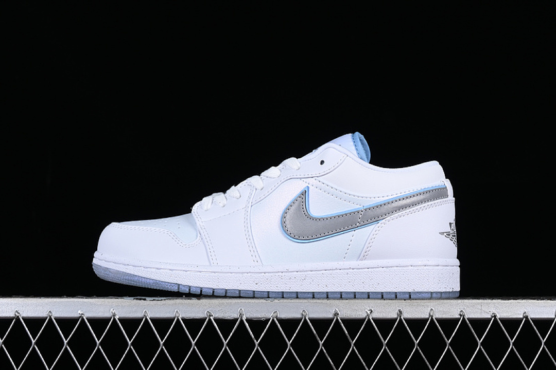 Jordan [FB1874-101]-[AIR JORDAN 1 LOW SE DARE TO FLY WHITE/METALLIC SILVER/WHITE/UNIVERSITY (BLUE]), photo 1