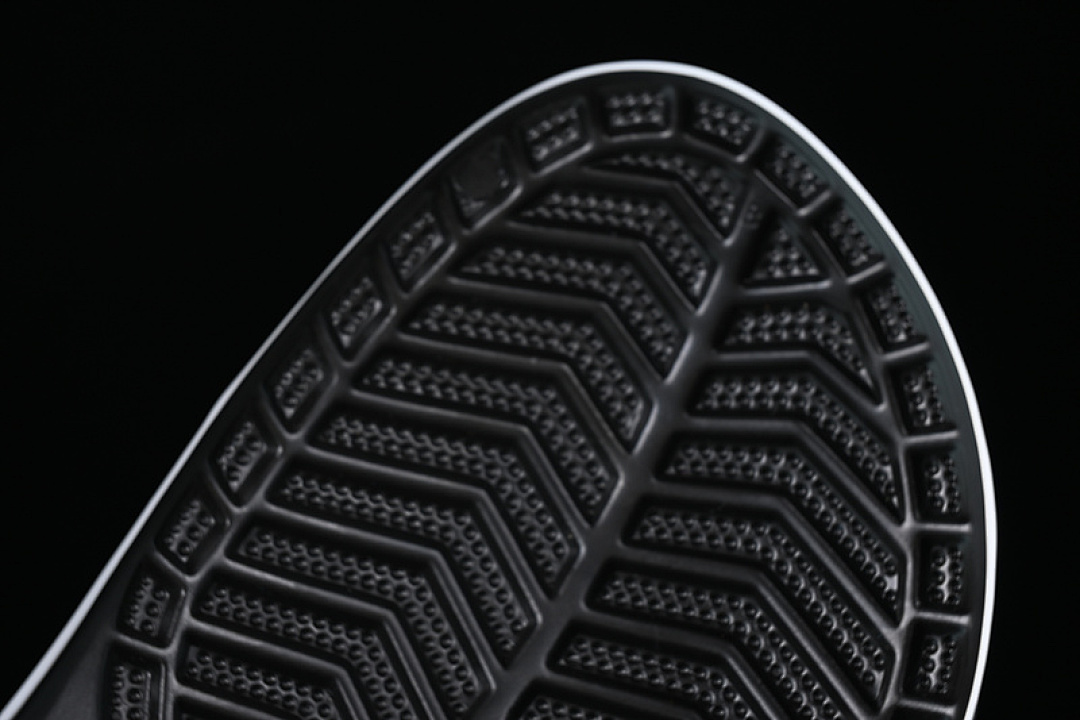 Crocs [CROCS DUAL USE BEACH HOLE SHOES WHITE/BLACK]-[WOMAN:34-39]-[MAN:40-46] - Image 2