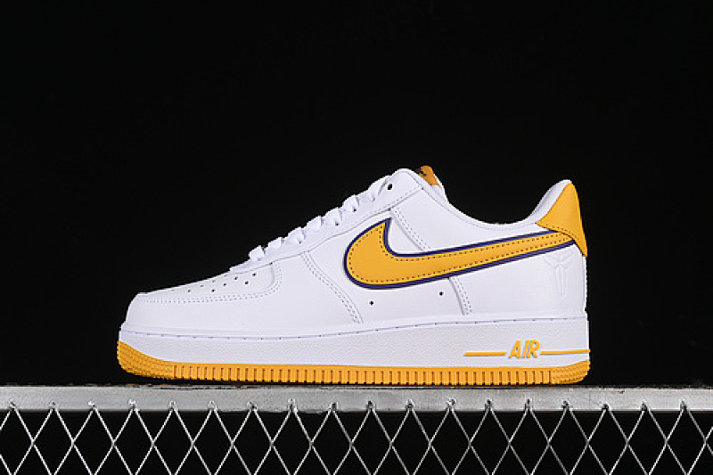 Nike Nike KOBE BRYANT X AIR FORCE 1 07 LOW WHITE/VARSITY MAIZE/VARSITY PURPLE · FZ1151-100, photo 1