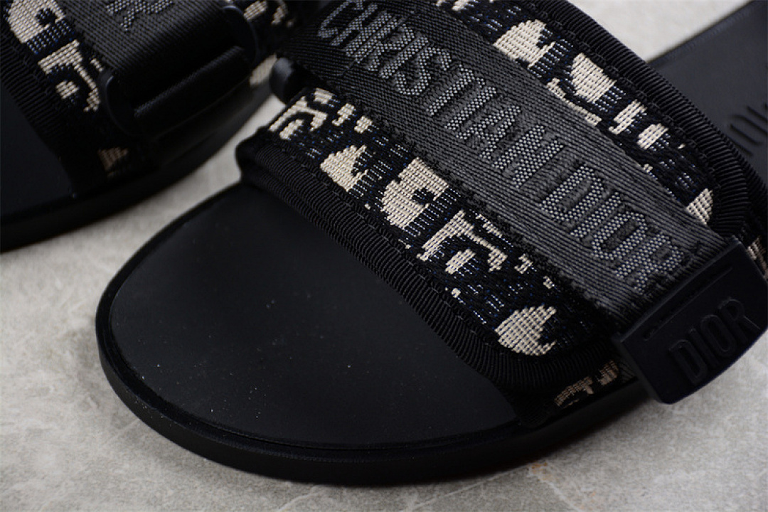 Chanel [EMBROIDERED VELCRO PATCH SLIPPERS BLACK/GREY]-[WOMAN:35-40] - Image 7
