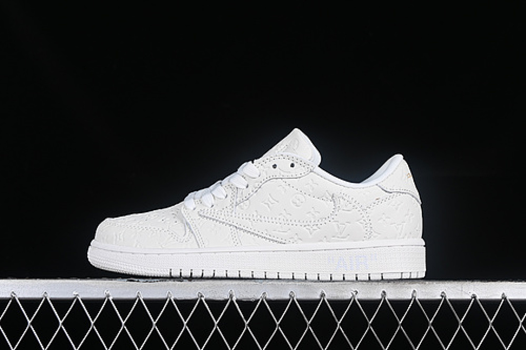 Jordan [1A9V87]-[L*V TRAVIS SCOTT AIR JORDAN 1 LOW OG WHITE/GREY]-[WOMAN:36-39]-[MAN:40-47.5], photo 1