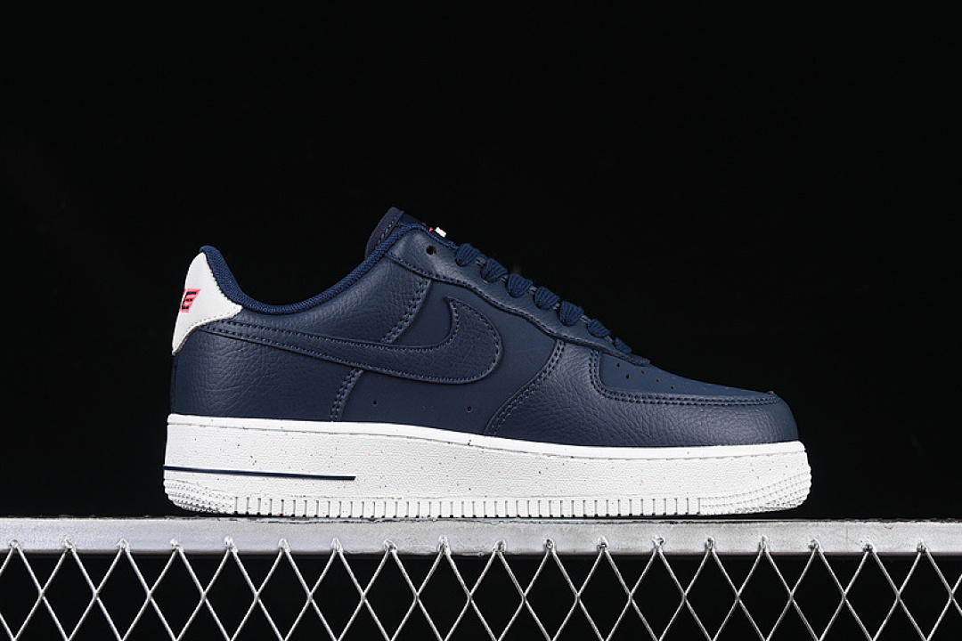 Nike [DZ2708-100]-[AIR FORCE 1 07 LOW LIGHT OREWOOD BROWN/OBSIDIAN/SAIL/SIREN RED]-[UNISEX:36-45] - Image 15