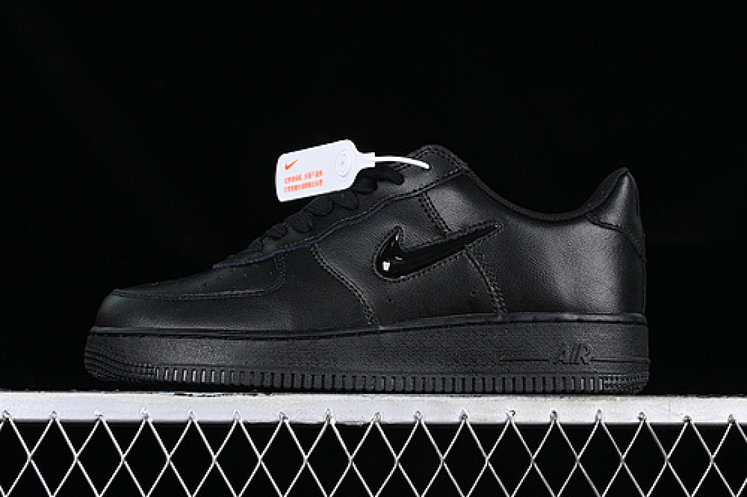 Nike [FN5924-001]-[AIR FORCE 1 JEWEL COLOR OF THE MONTH BLACK/BLACK]-[WOMAN:36-39]-[MAN:40-45], photo 1