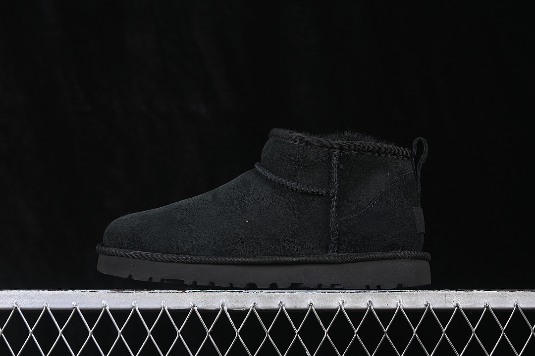 UGG UGG CLASSIC ULTRA MINI ANKLE BOOTS BLACK/INKINESS · 1116109, photo 1