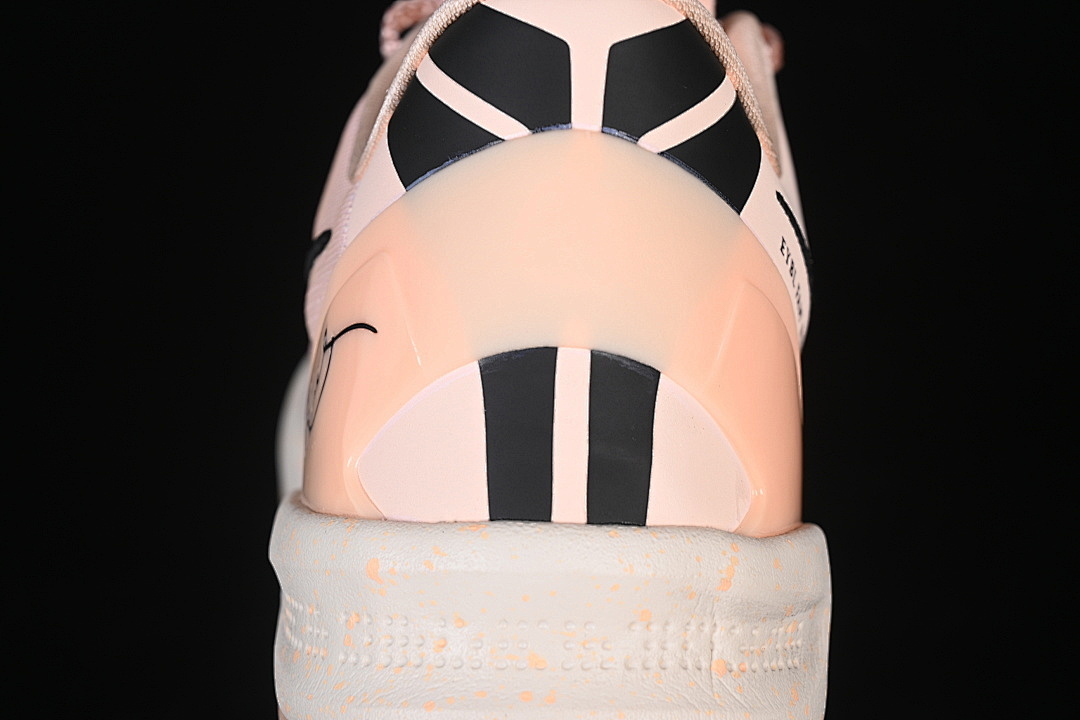 Nike [HQ3138-800]-[KOBE 8 PROTRO CRIMSON TINT/BLACK/GUAVA ICE]-[WOMAN:39]-[MAN:40-47.5] - Image 7