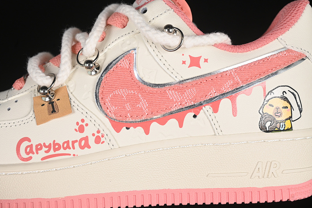 Nike [LV0506-880]-[AIR FORCE 1 07 LOW X CAPYBARA POUR MILKBAPE WHITE/PINK]-[WOMAN:36-41] - Image 8