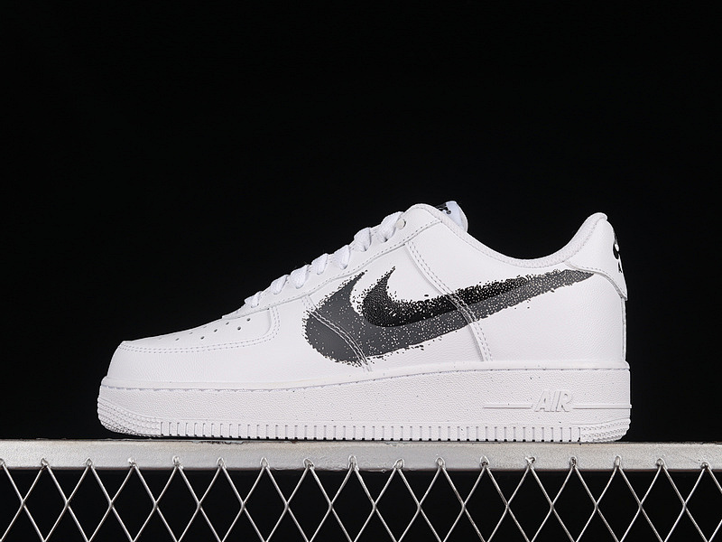 Nike Nike AIR FORCE 1 LOW SPRAY PAINT SWOOSHES WHITE/BLACK · FD0660-100, photo 1