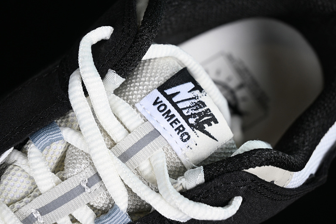 Nike [FJ5474-133]-[AIR ZOOM VOMERO 5 TIMELESS WHITE/BLACK/PHOTON DUST/SAIL]-[UNSIEX:36-46] - Image 8