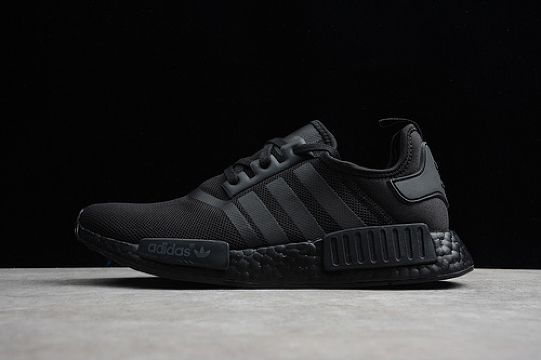 NMD R1 SHOES TRIPLE BLACK BLACK/BLACK · S311508, photo 1