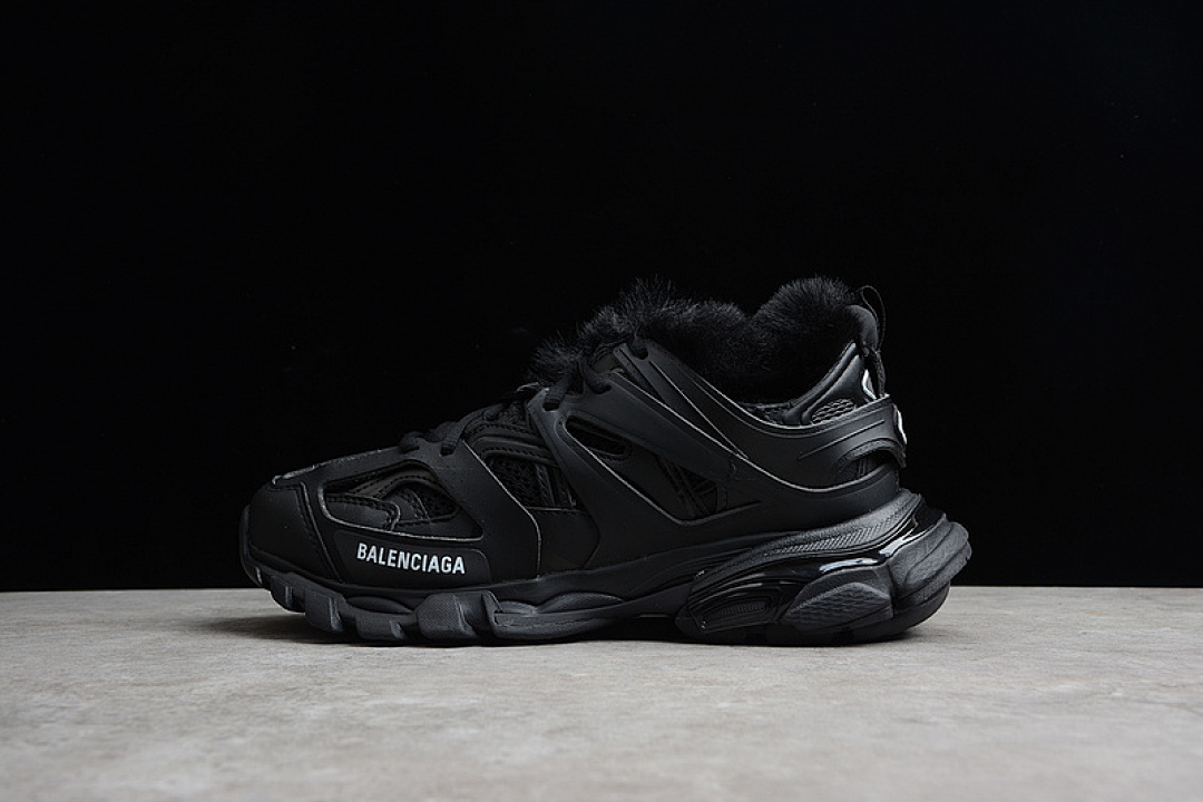 Balenciaga TRACK FUR SNEAKERS BLACK/BLACK/BLACK · 668555-W6FS1-1520, photo 1