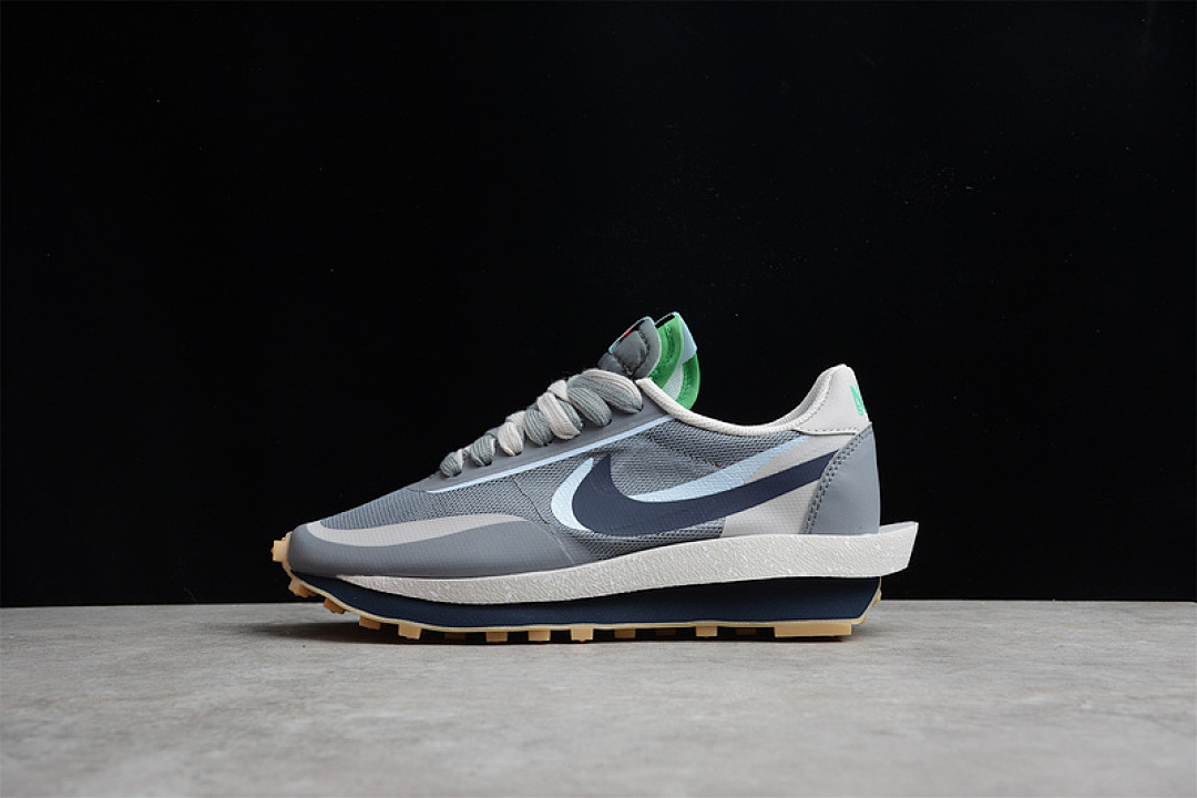 Sacai [DH3114-001]-[SACAI X CLOT LDWAFFLE KISS OF DEATH 2 NEUTRAL GREY/OBSIDIAN/COOL (GREY]), photo 1