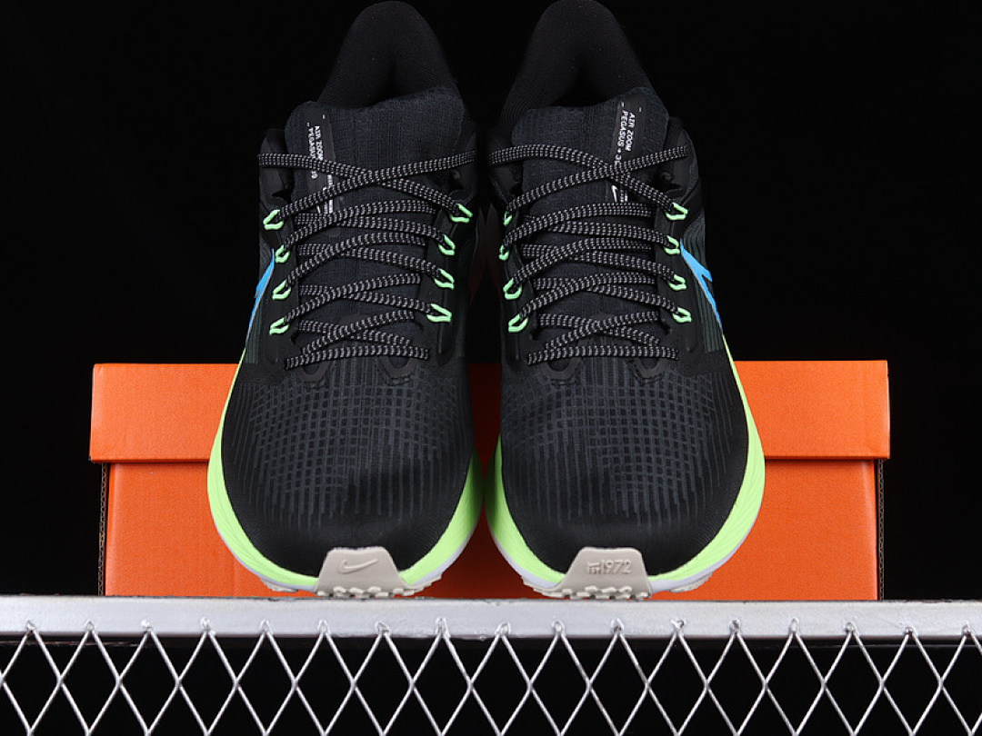 Nike [DO7435-900]-[AIR ZOOM PEGASUS 39 BLACK/WHITE/GREEN]-[MAN:39-45] - Image 12