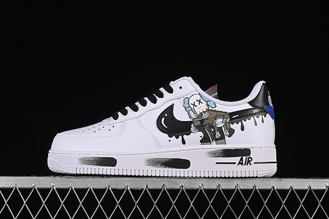 Nike Nike KAWS AIR FORCE 1 07 LOW BLACK/WHITE · CW2288-111, photo 1
