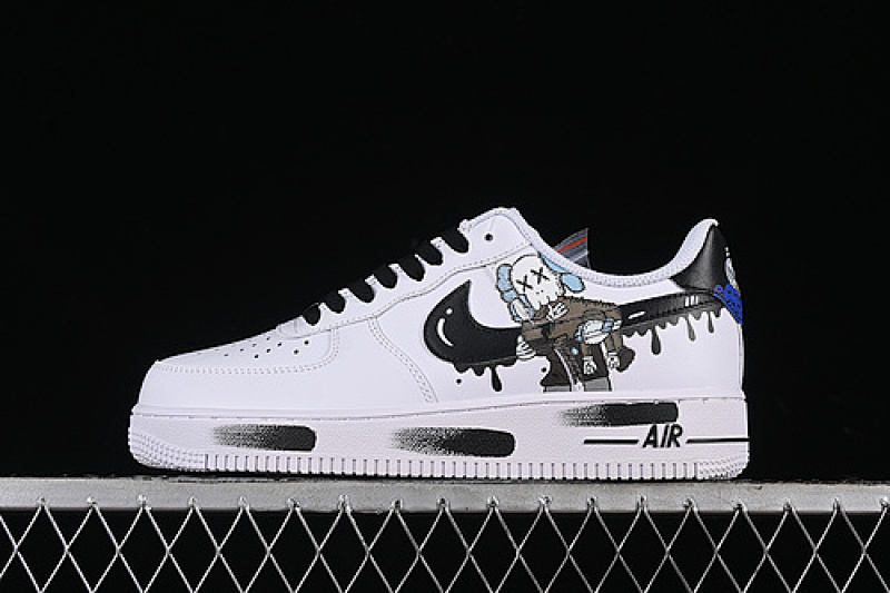 Nike Nike KAWS AIR FORCE 1 07 LOW BLACK/WHITE · CW2288-111, photo 1