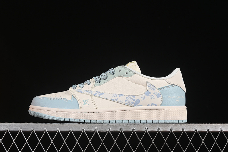 Jordan TRAVIS SCOTT X FRAGMENT DESIGN AIR Jordan 1 LOW OG SP WHITE/BLUE · XS7089-613, photo 1