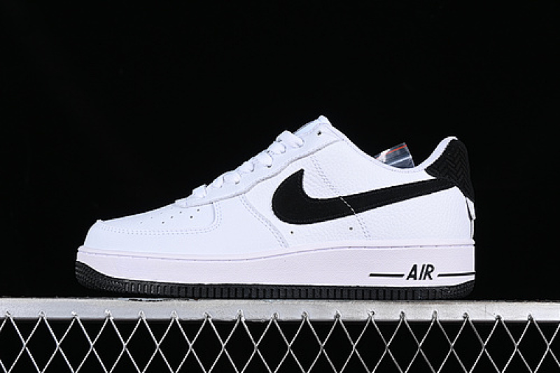 Nike Nike AIR FORCE 1 07 LOW WHITE/BLACK · CN2873-101, photo 1