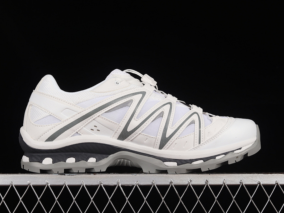 On Running [410523-28]-[XA PRO 3D ADV OUTDOOR OFF ROADING WHITE/LIGHT GRAY]-[WOMAN:36-39]-[MAN:40-45] - Image 16