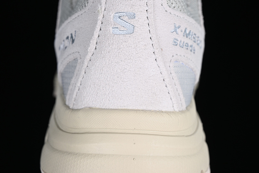 On Running [472928-22]-[X MISSION 4 SUEDE OUTDOOR OFF ROADING WHITE/SILVER]-[WOMAN:36-39]-[MAN:40-45] - Image 6