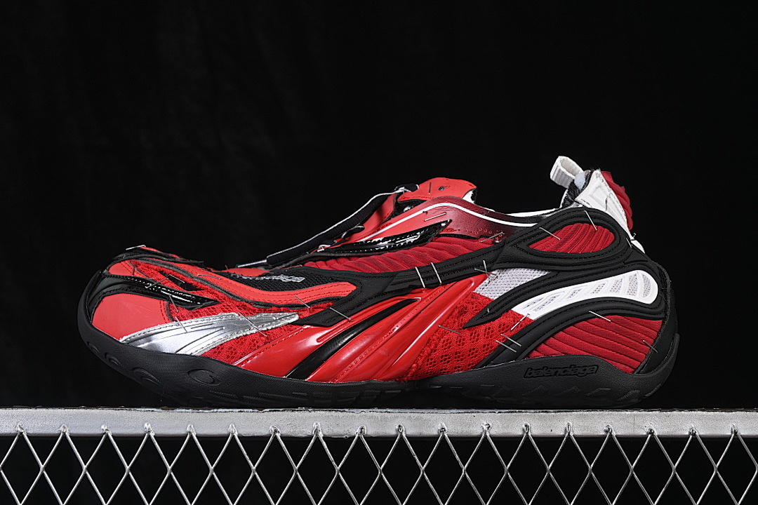 LOW-TOP CASUAL LIFESTYLE SHOES RED/BLACK/SILVER/RED · WOYX06119, photo 1
