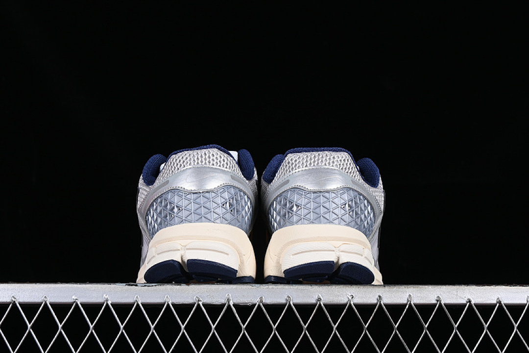 Nike [FJ4151-001]-[ZOOM VOMERO 5 MS GREY/SILVER/YELLOW]-[WOMAN:36-39]-[MAN:40-45] - Image 14