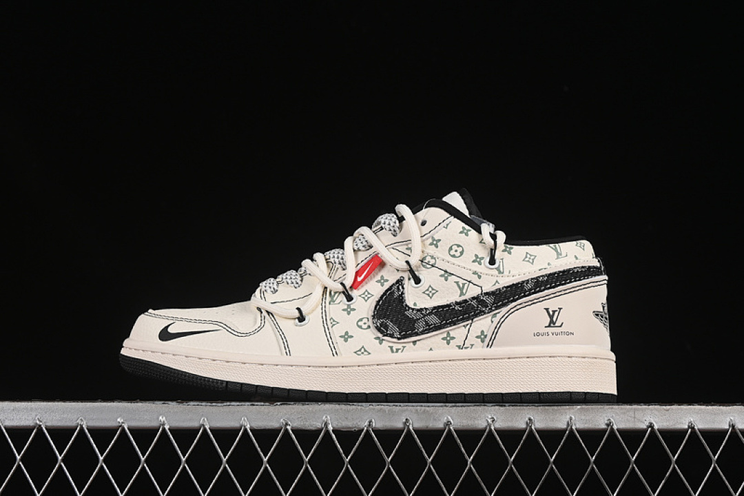Jordan [YX5066-356]-[AIR JORDAN 1 LOW WHITE/GREY/BLACK]-[WOMAN:36-39]-[MAN:40-45], photo 1