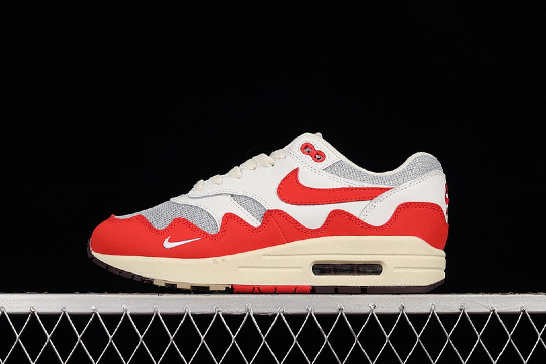 Patta Nike PATTA X AIR MAX 1 MONARCH WHITE/MARTIAN SUNRISE-WOLF GREY · DH1348-103, photo 1