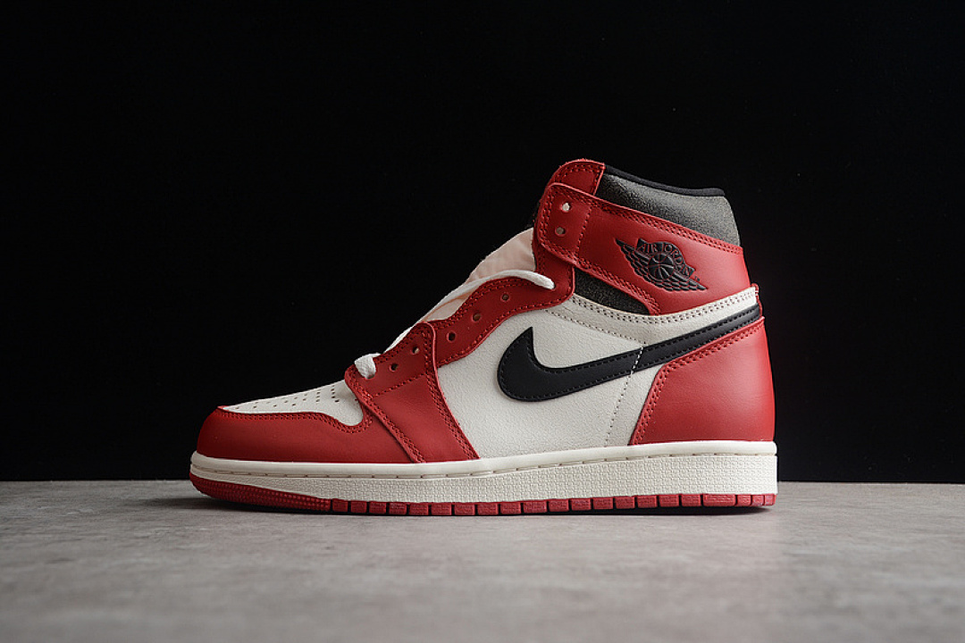Jordan [FD1437-612]-[AIR JORDAN 1 HIGH OG CHICAGO LOST FOUND VARSITY RED/BLACK/SAIL]-[UNISEX:36-47.5], photo 1