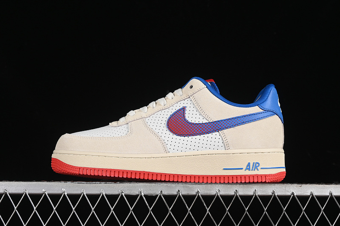 Nike Nike AIR FORCE 1 07 LOW OIL GREEN/PLATINUM TINT/SAFETY ORANGE · HJ9118-386, photo 1