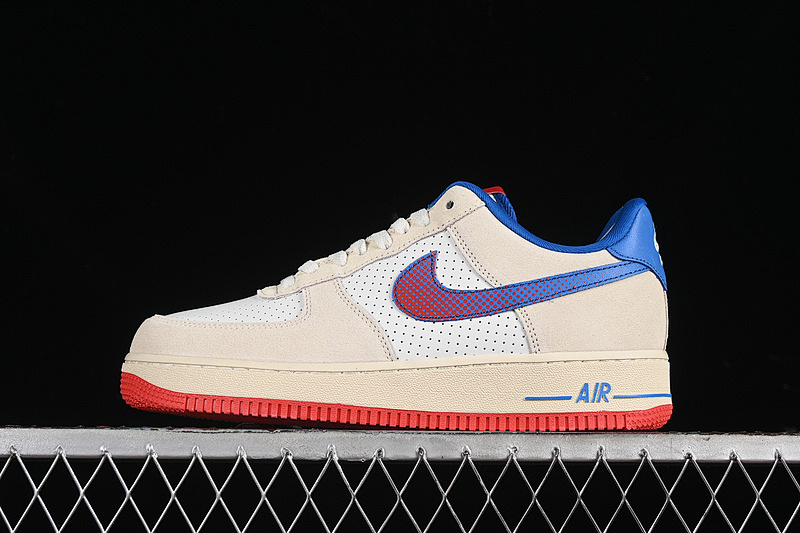 Nike Nike AIR FORCE 1 07 LOW OIL GREEN/PLATINUM TINT/SAFETY ORANGE · HJ9118-386, photo 1
