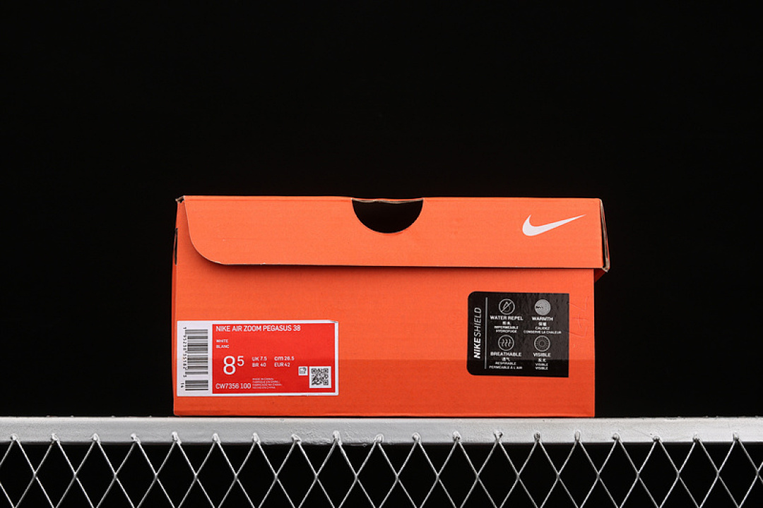 Nike [CW7356-100]-[AIR ZOOM PEGASUS 38 WHITE/PURE PLATINUM/VOLT/BLACK]-[WOMAN:36-39]-[MAN:40-45] - Image 9