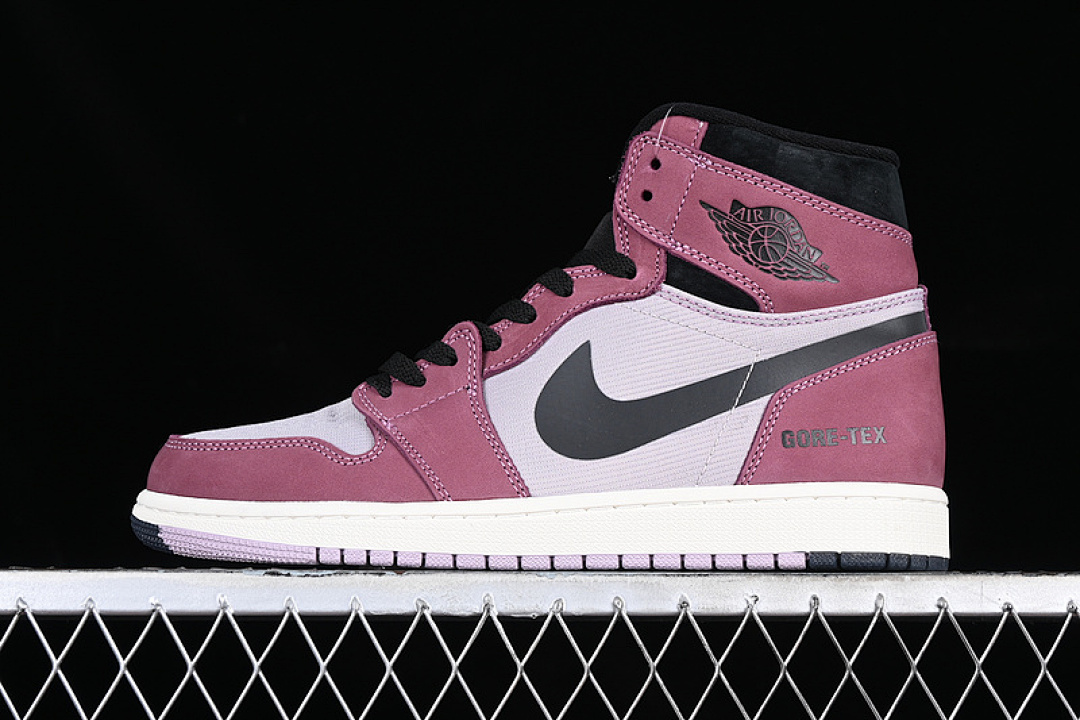 Jordan AIR Jordan 1 ELEMENT GORE-TEX LIGHT BORDEAUX/CARDINAL RED · DB2889-500, photo 1