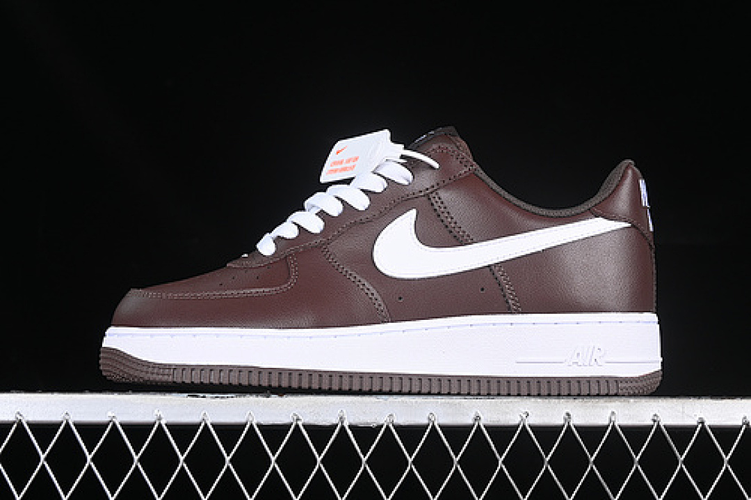 Nike Nike AIR FORCE 1 07 LOW CHOCOLATE/WHITE/CHOCOLATE · FD7039-200, photo 1