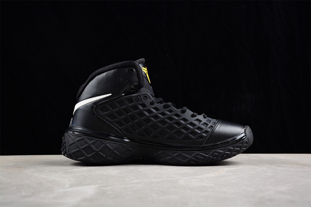 Nike [318090-012]-[ZOOM KOBE 3 ORCA BLACK/WHITE-ANTHRACITE-VARSITY MAIZE]-[MAN:40-46] - Image 12