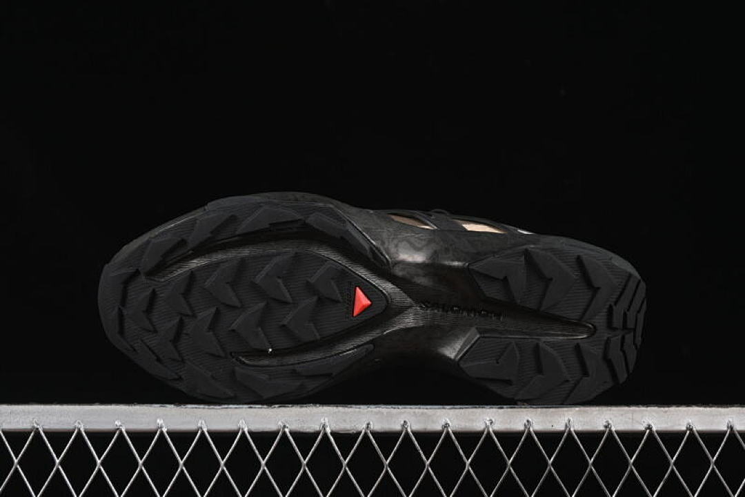 On Running [474462-33]-[XT PU.RE ADVANCED BROWN/BLACK/LIGHT WHEAT]-[WOMAN:36-39]-[MAN:40-45] - Image 14