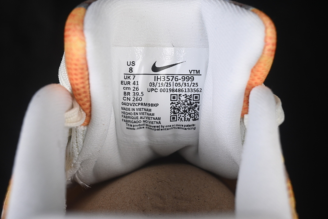 Nike [IH3576-999]-[VOMERO 18 SE MULTI-COLOR/VIVID SULFUR/DARK SULFUR/CLEAR]-[WOMAN:39]-[MAN:40-46] - Image 6