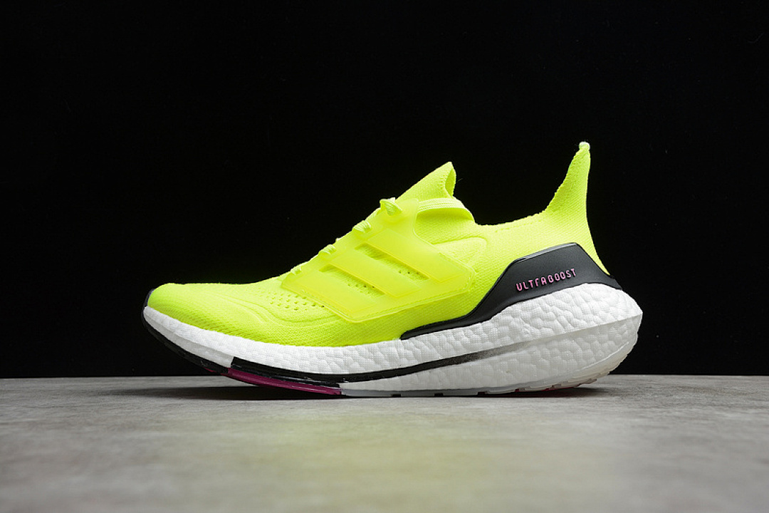 ULTRA BOOST 21 SHOES CLOUD WHITE/FLUORESCENT GREEN-CORE BLACK · FV0547, photo 1