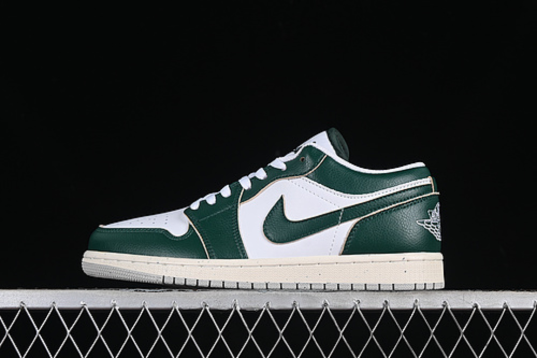 Jordan AIR Jordan 1 LOW WHITE/GREEN · FQ7687-300, photo 1