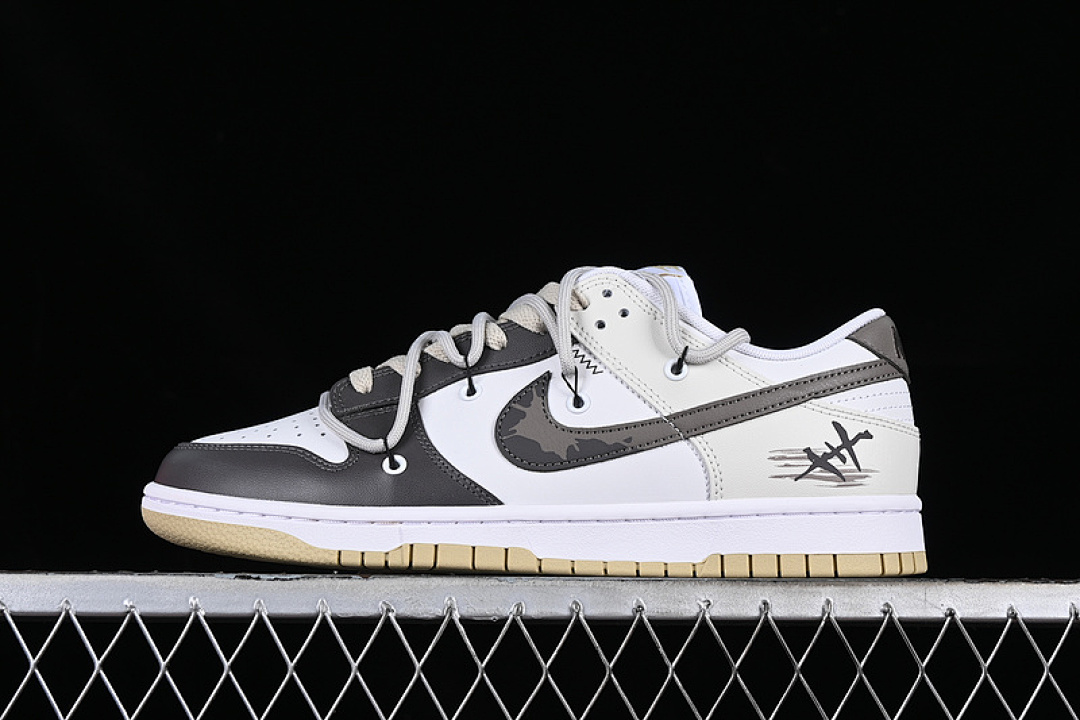 Unbranded [DV0833-100]-[DUNK LOW SB TEAM GOLD WHITE/BLACK/GREY]-[WOMAN:35.5-39]-[MAN:40-46], photo 1