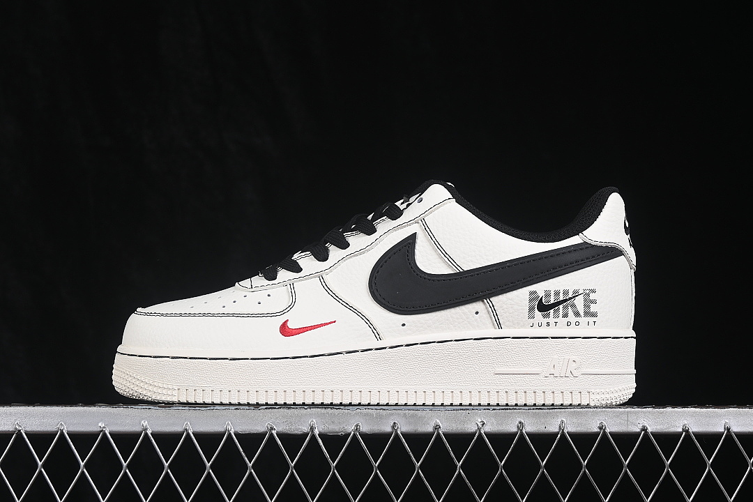 Nike [MM3399-826]-[AIR FORCE 1 07 LOW CASUAL SNEAKERS WHITE/BLACK/WHITE]-[WOMAN:36-39]-[MAN:40-45] - Image 2