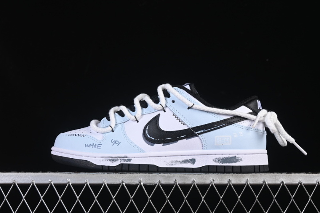 Nike DUNK LOW BANDAGE CASUAL SNEAKERS ICE BLUE/WHITE/BLACK · DD1391-100, photo 1