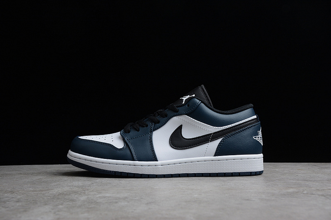 Jordan CJ AIR Jordan 1 LOW WHITE/DARK TEAL/BLACK · 553558-411, photo 1