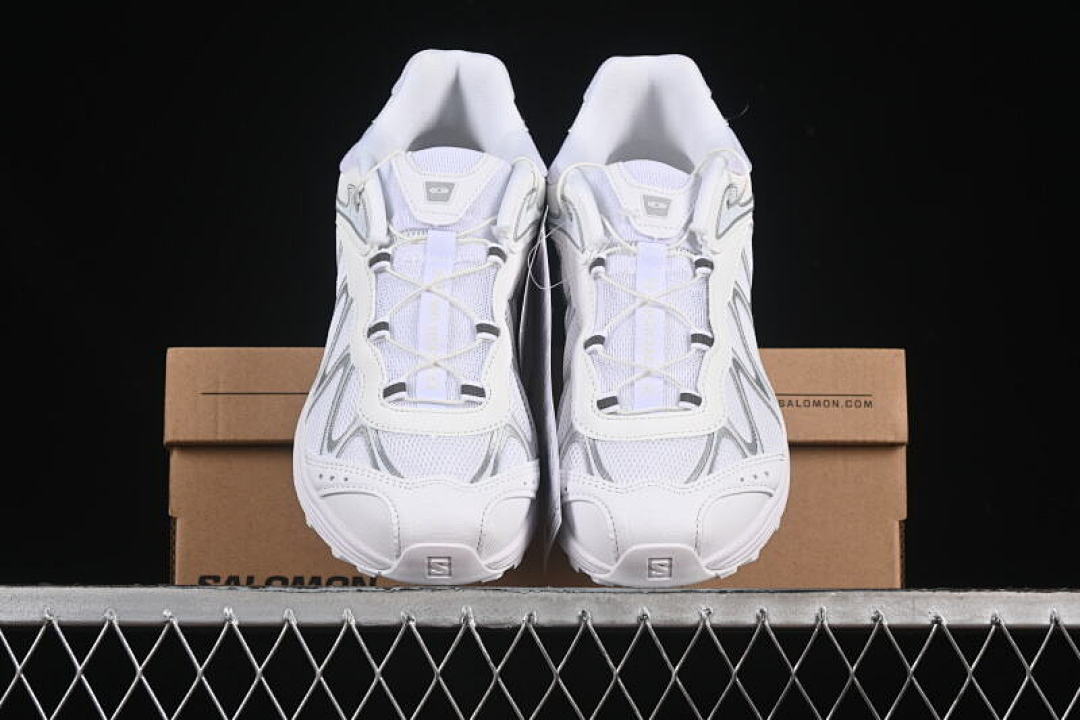 On Running [477619-22]-[XT-WHISPER WHITE/LIGHT GRAY]-[WOMAN:36-39]-[MAN:40-46.5] - Image 12