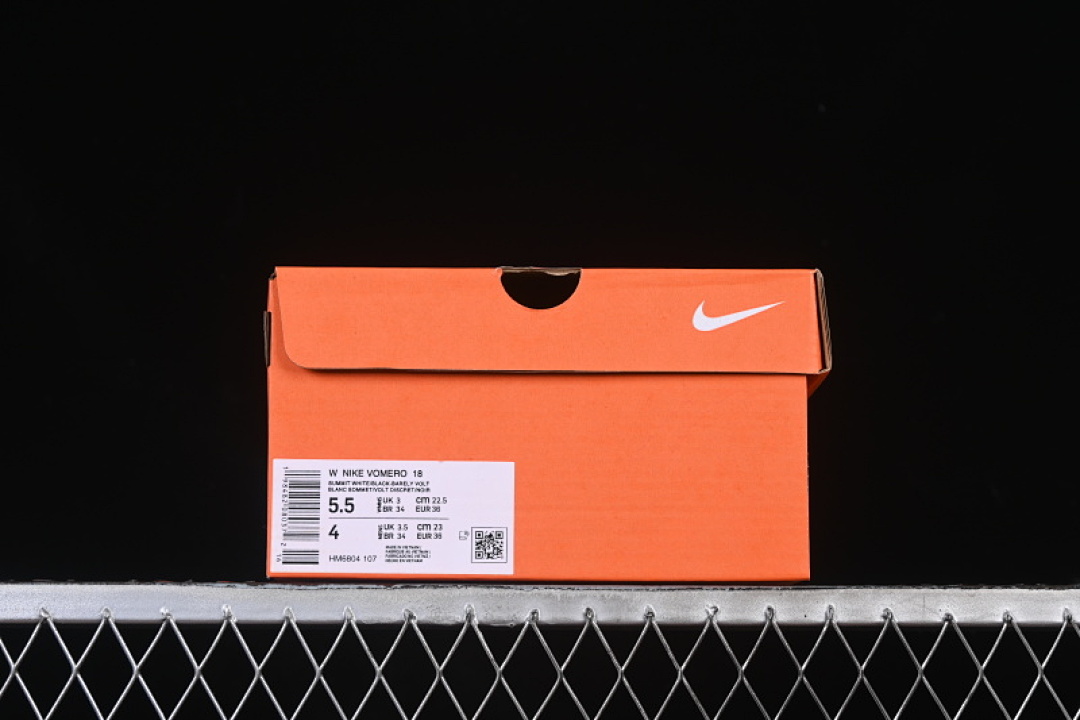 Nike [HM6804-107]-[AIR ZOOM VOMERO 18 WHITE/GREEN/GREY]-[WOMAN:36-39]-[MAN:40-46] - Image 12